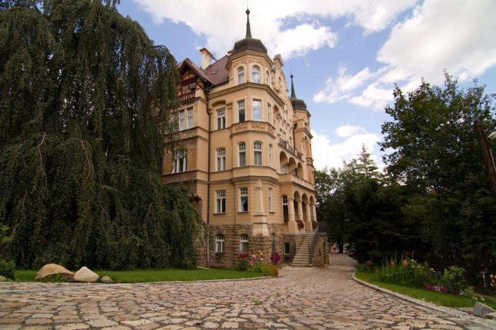 Apartmany Vila Liberty Karlovy Vary Luaran gambar